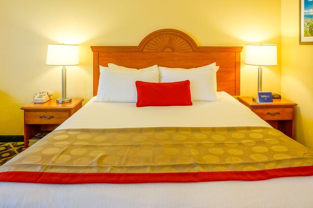 Chambre Lit Queen-Size pour Personnes à Mobilité Réduite/Malentendantes - Non-Fumeurs
